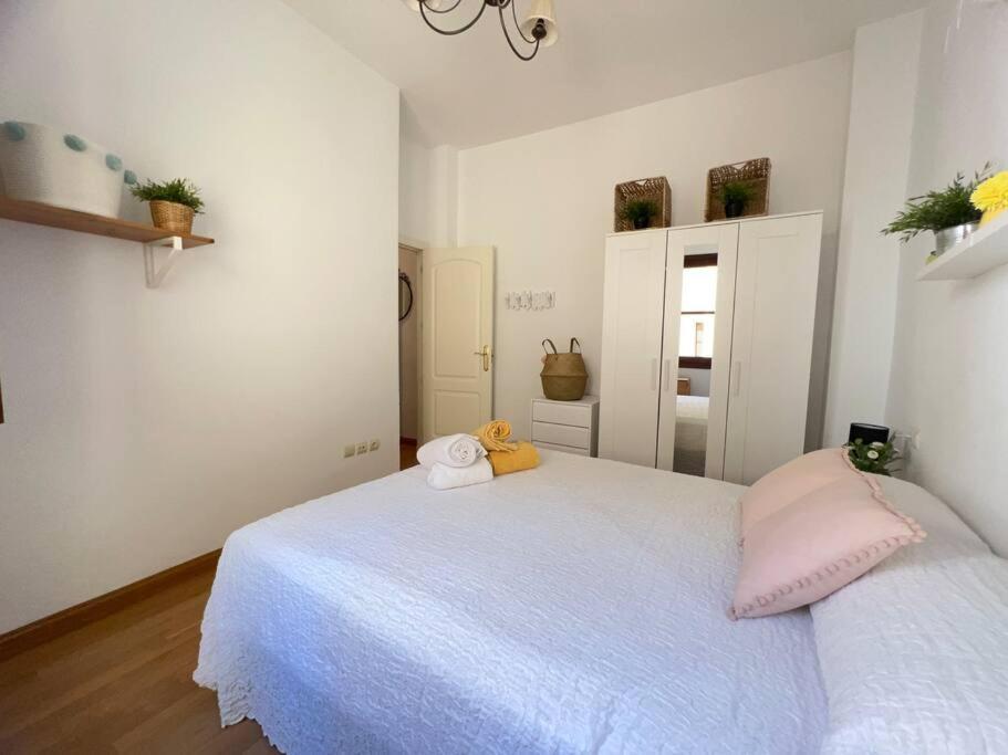Apartamento Muy Centrico En Гранада Екстериор снимка