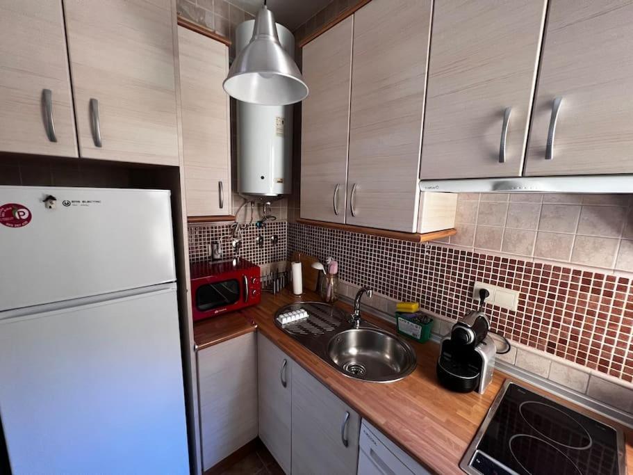 Apartamento Muy Centrico En Гранада Екстериор снимка