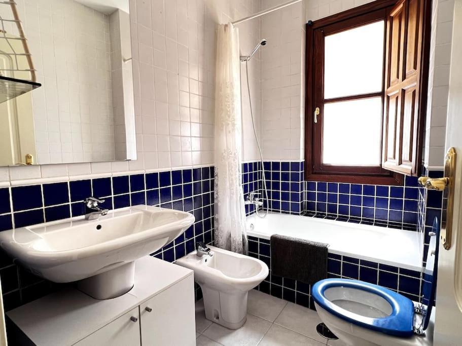 Apartamento Muy Centrico En Гранада Екстериор снимка